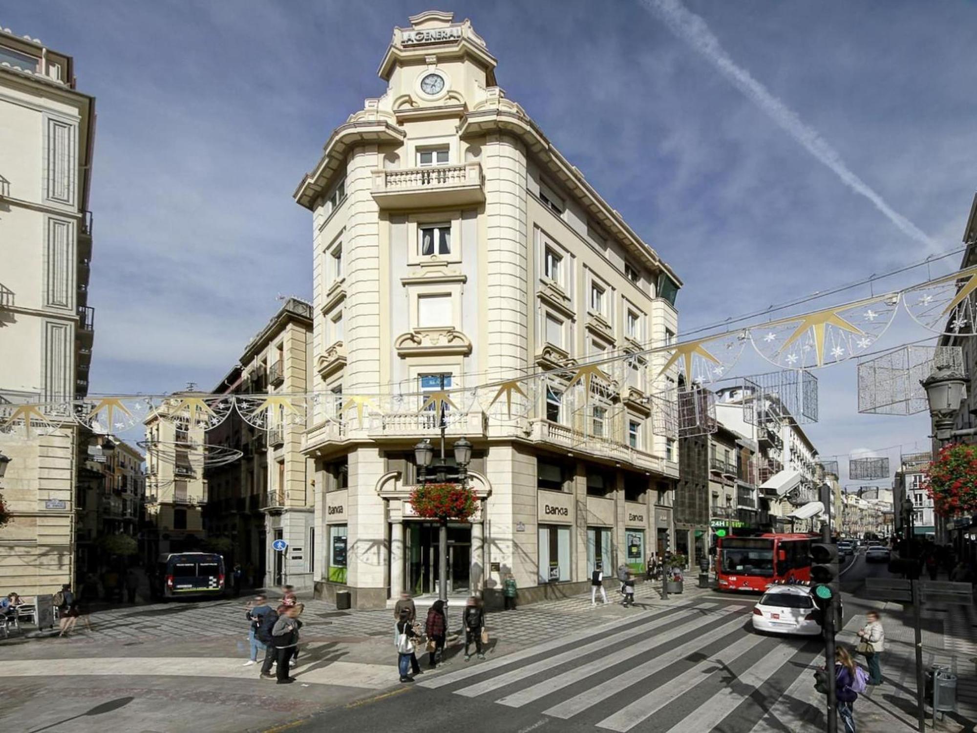 Chezmoihomes La Belle Epoque Oversized In The Very Heart Of Granada Exterior photo